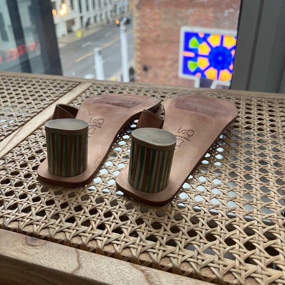 Loq Tere Sandals, Flan - Picture 7 of 7